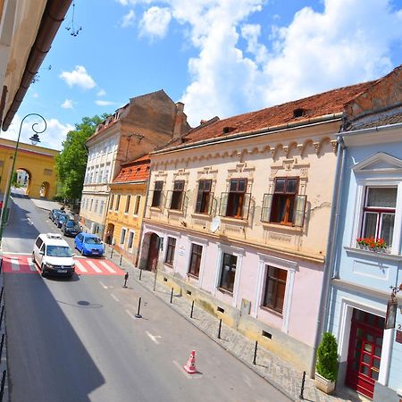 Charming Apartment - Heart Of Brasov Poarta Schei Extérieur photo